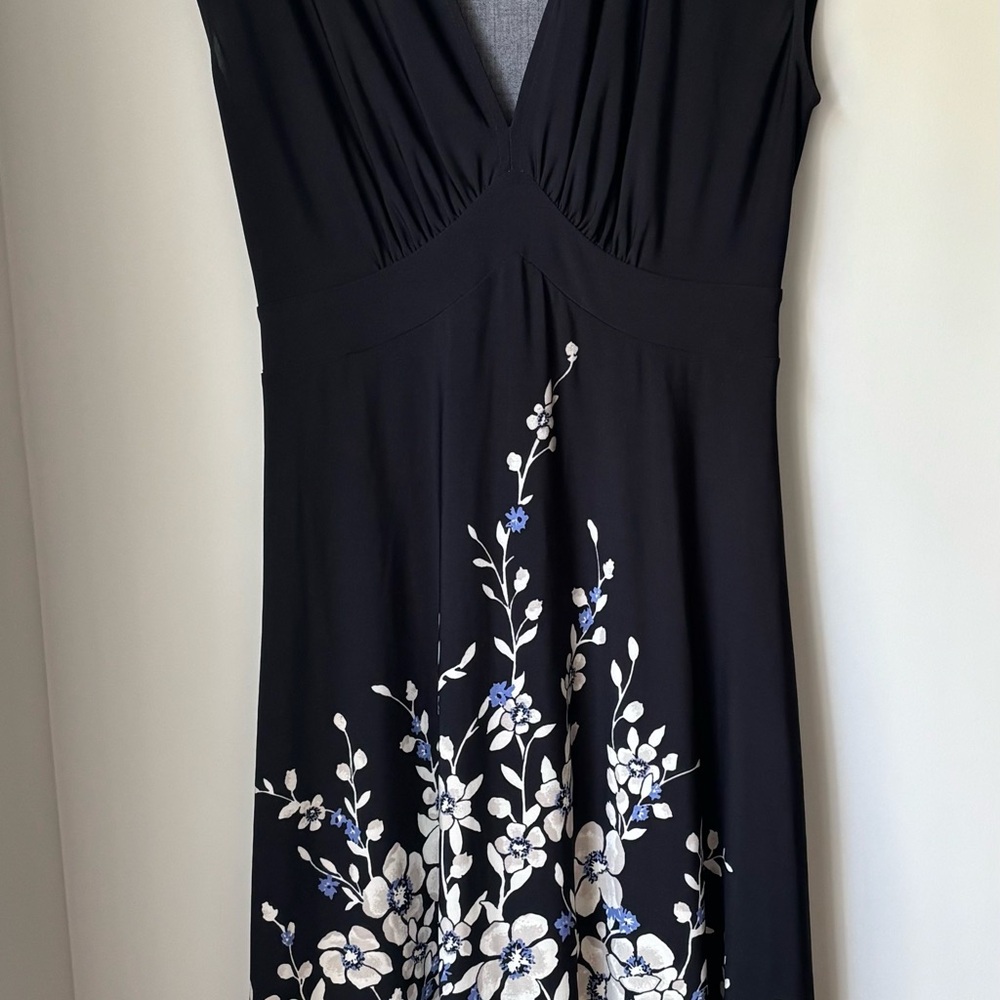 Chic Black Floral Midi Dress
